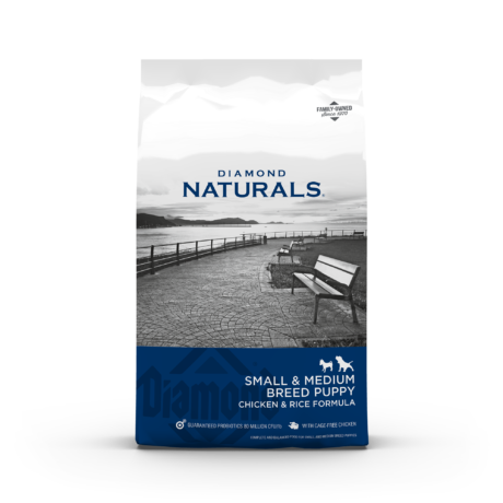 Diamond Naturals Puppy Formula rich in chicken-rice